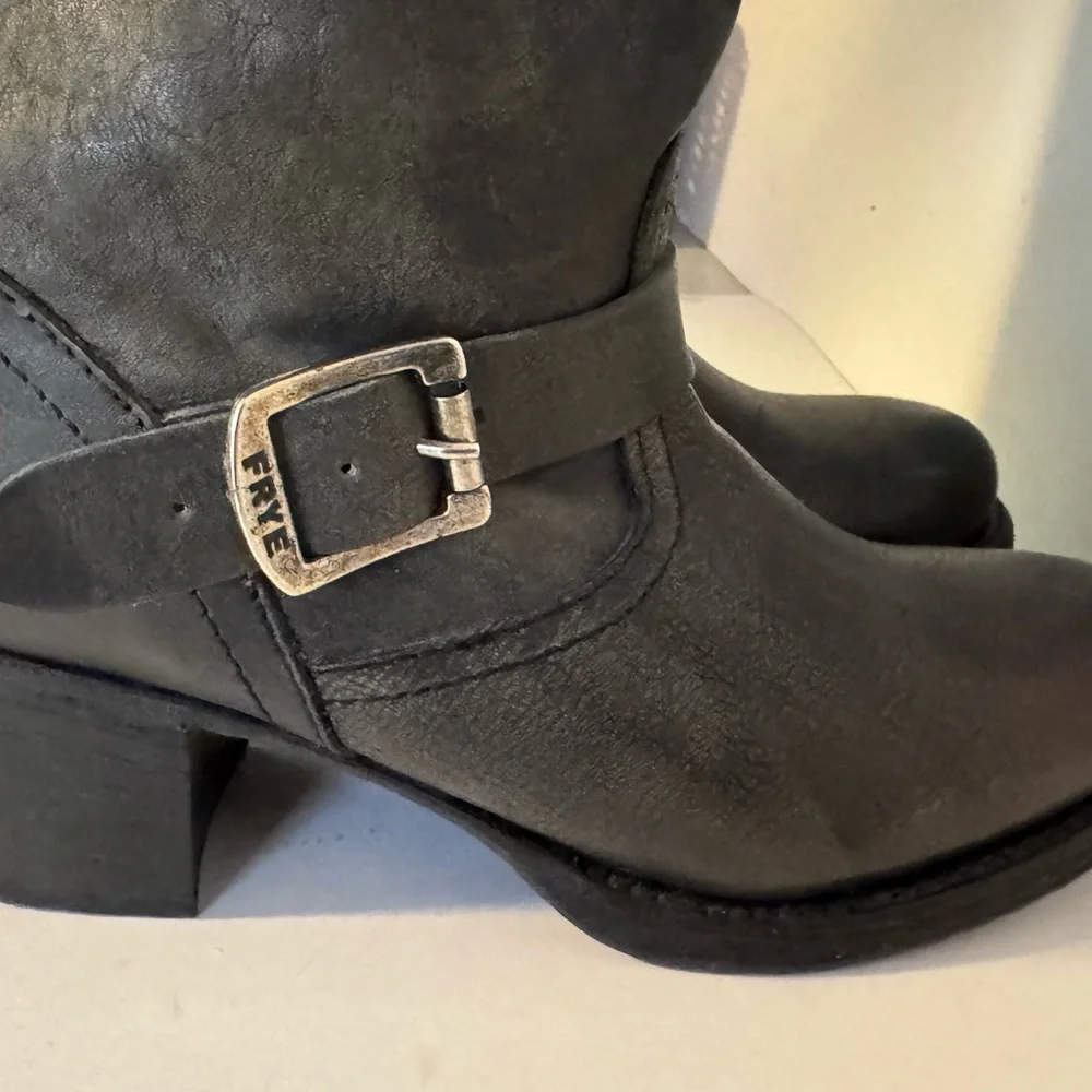 Frye Women’s Charcoal Gray Leather Slouch Boots 3 inch Block Heel Size 9.5 - Picture 3 of 15